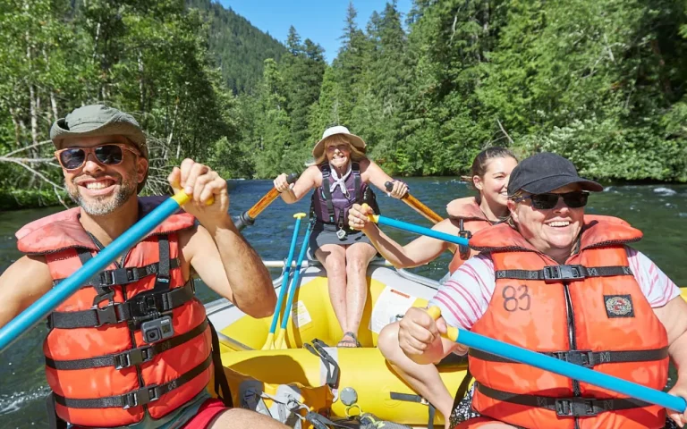 Helfritch McKenzie Rafting 2 768x480